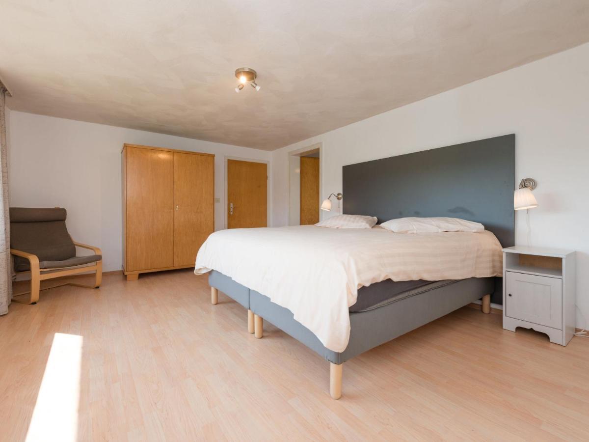 Modern Holiday Home Near River In Amelgatzen Emmerthal エクステリア 写真