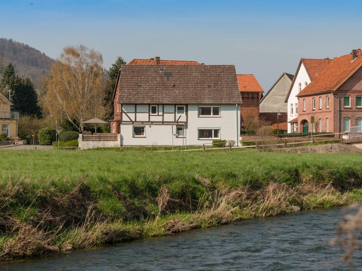 Modern Holiday Home Near River In Amelgatzen Emmerthal 部屋 写真