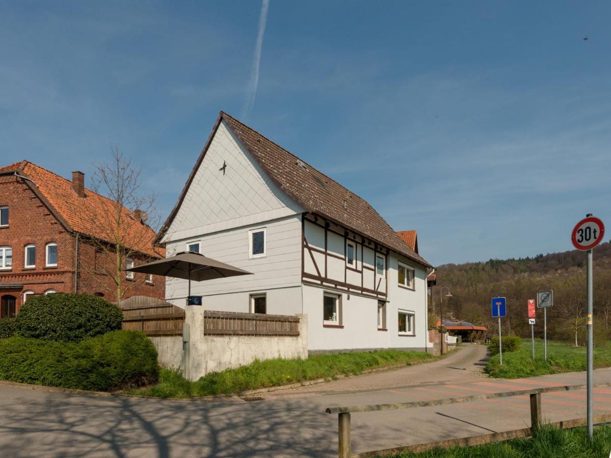 Modern Holiday Home Near River In Amelgatzen Emmerthal 部屋 写真