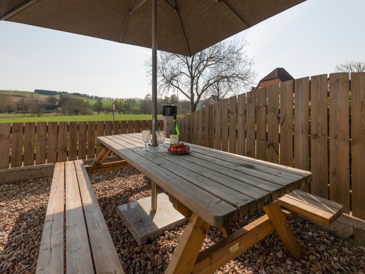 Modern Holiday Home Near River In Amelgatzen Emmerthal 部屋 写真